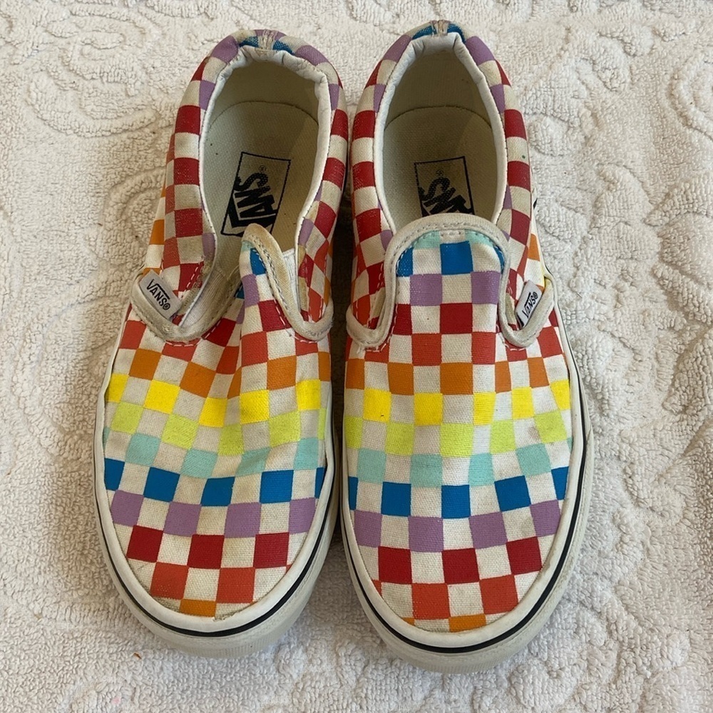 VANS youth Rainbow checkered slip ons​​​​​​